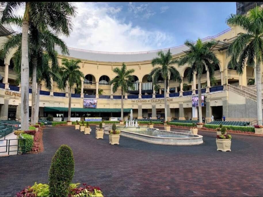 Ocean Views - Pool & Gym - Pet Friendly - Close To Beach Hallandale Beach Bagian luar foto