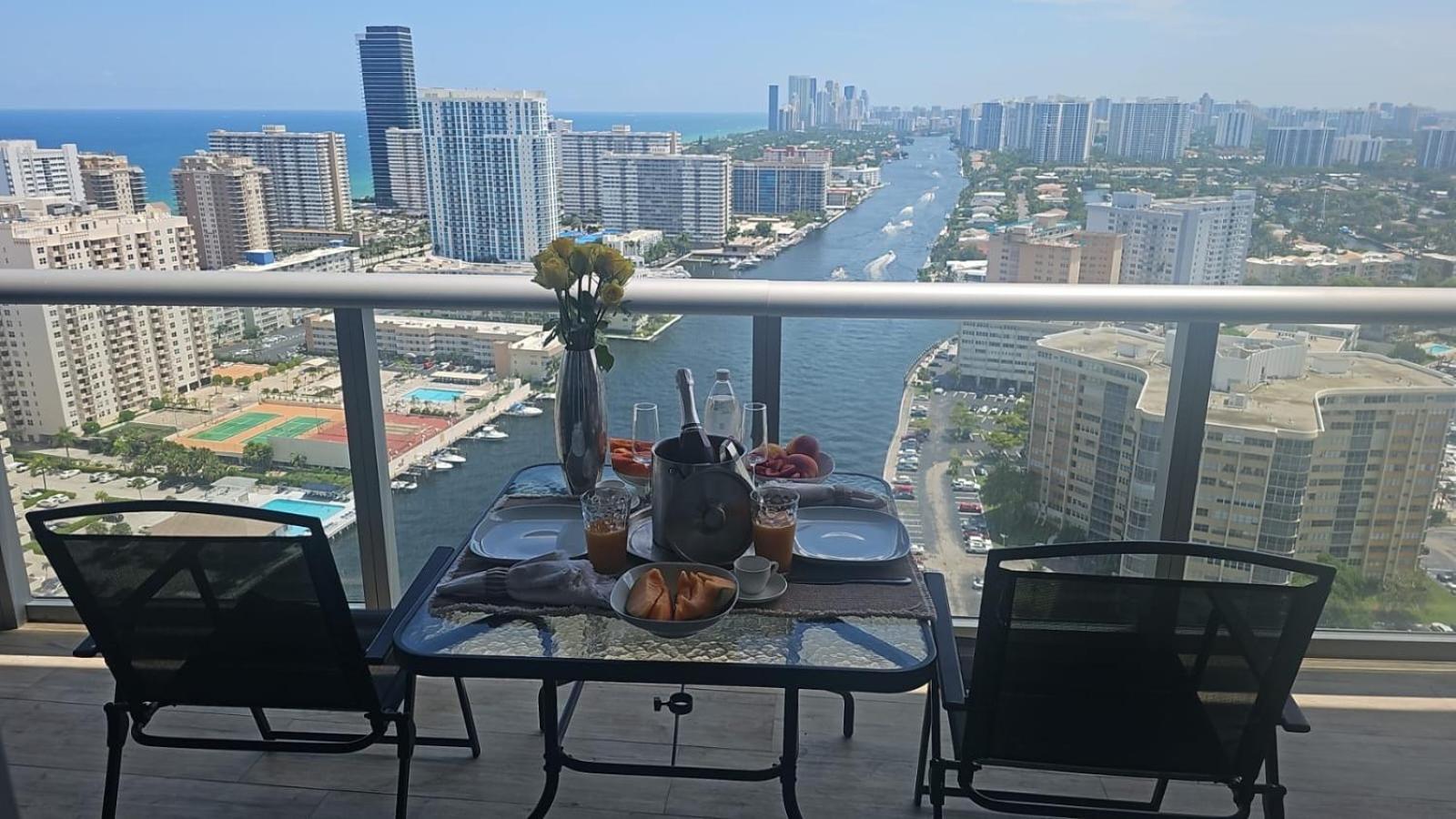 Ocean Views - Pool & Gym - Pet Friendly - Close To Beach Hallandale Beach Bagian luar foto