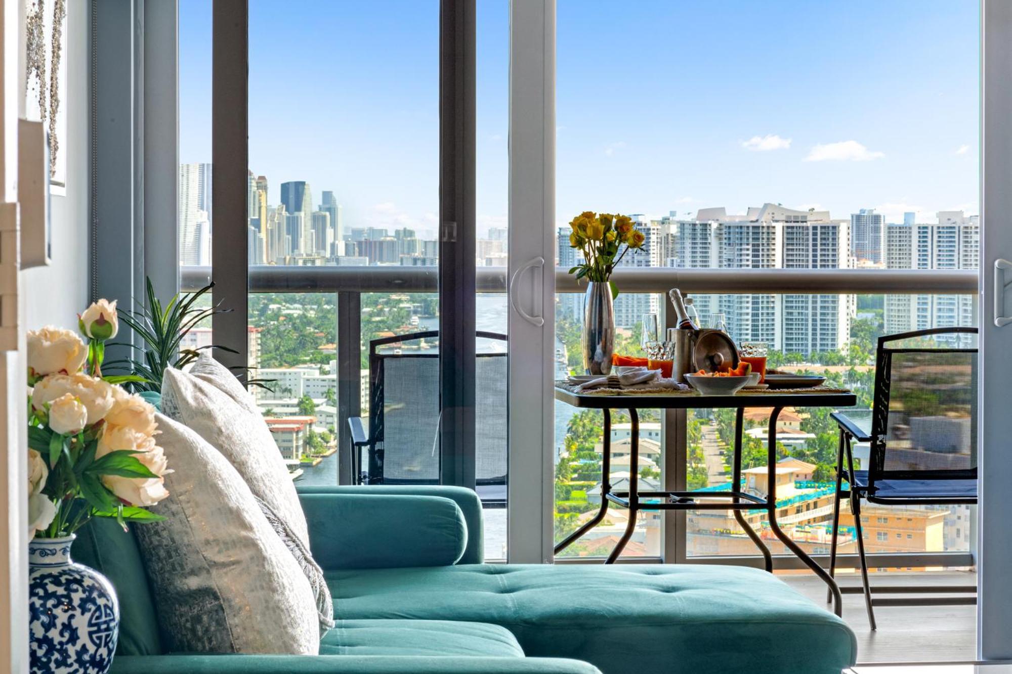 Ocean Views - Pool & Gym - Pet Friendly - Close To Beach Hallandale Beach Bagian luar foto