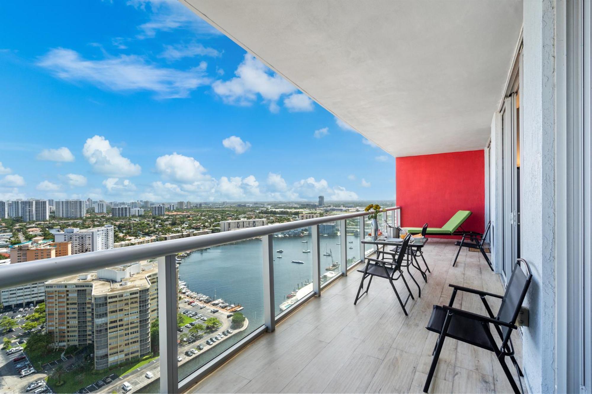 Ocean Views - Pool & Gym - Pet Friendly - Close To Beach Hallandale Beach Bagian luar foto