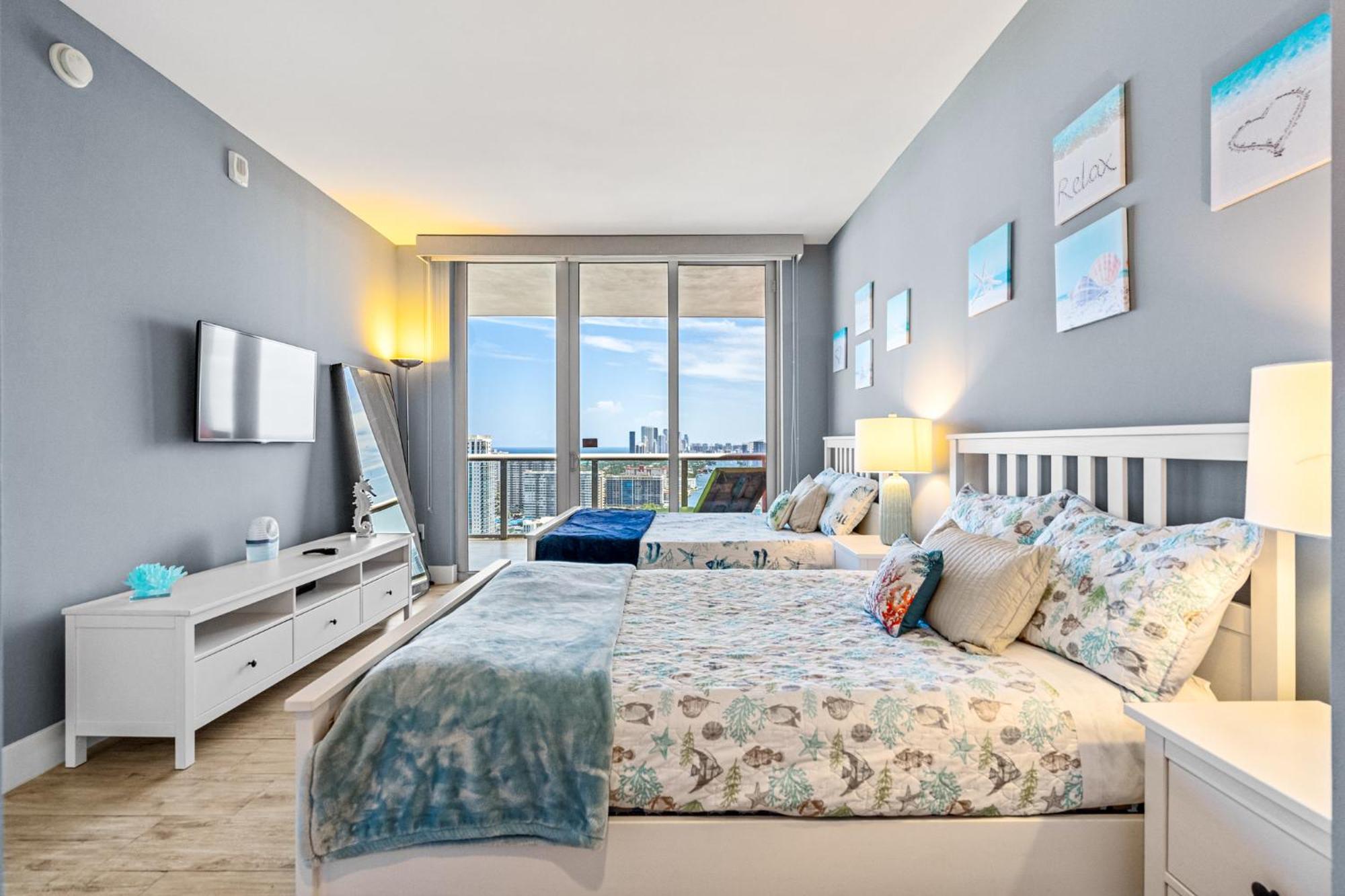 Ocean Views - Pool & Gym - Pet Friendly - Close To Beach Hallandale Beach Bagian luar foto
